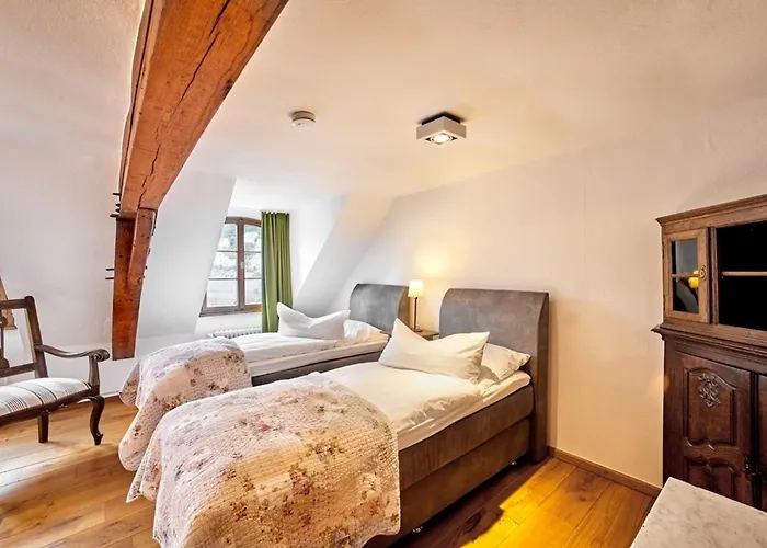 Quellenhof - Wohnen Im Denkmal - Burg Appartamento